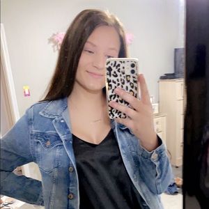 Meet your Posher, Maegan